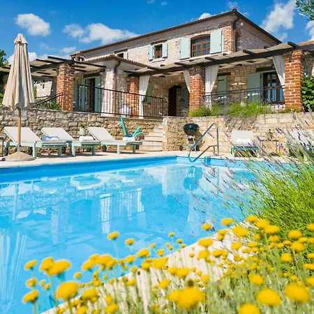 Villa Lotus San Lorenzo Sveti Lovrec Pazenaticki