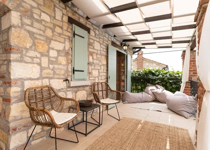 Lotus San Lorenzo Villa Sveti Lovreč Pazenatički