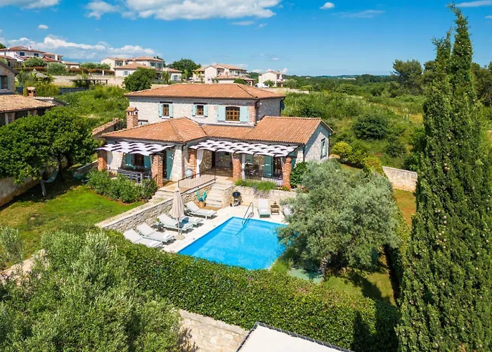 Lotus San Lorenzo * Sveti Lovreč Pazenatički